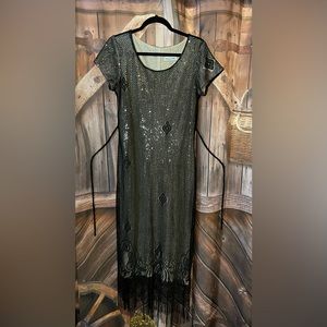 Harlow Dresses / size 10 / roaring twenties flapper style dress